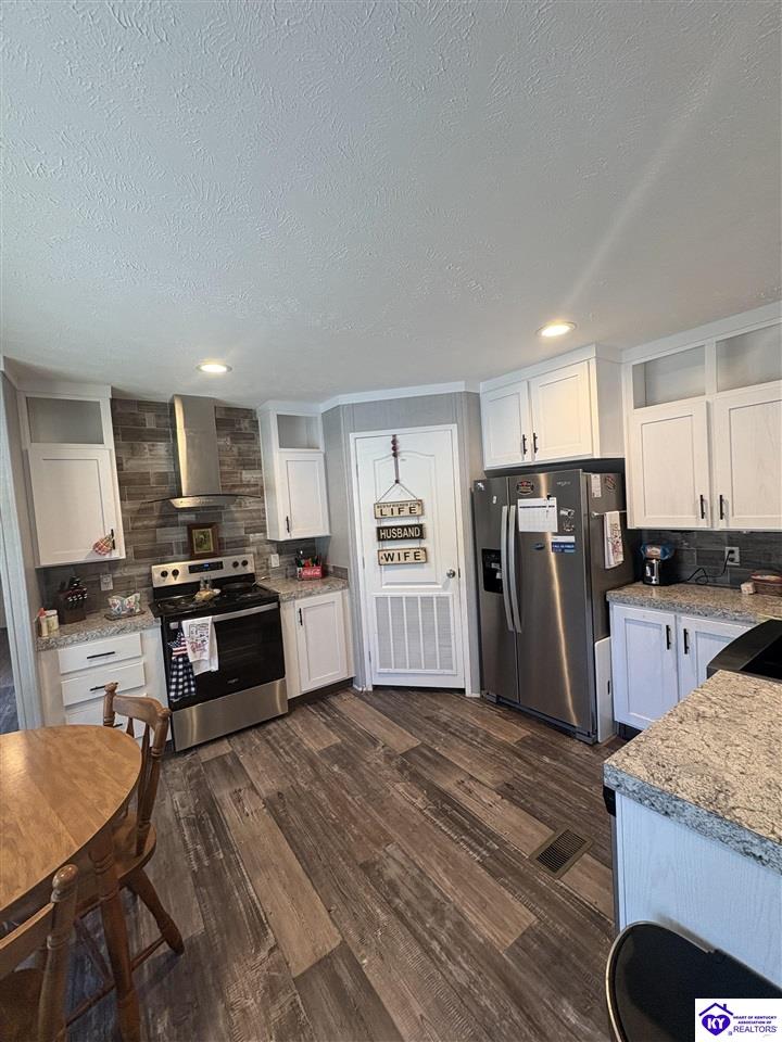 3804 Deer Haven Drive Elizabethtown, KY 42701 #3