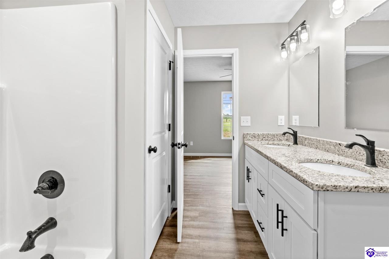 3408 Rhodelia Road Payneville, KY 40157 #4