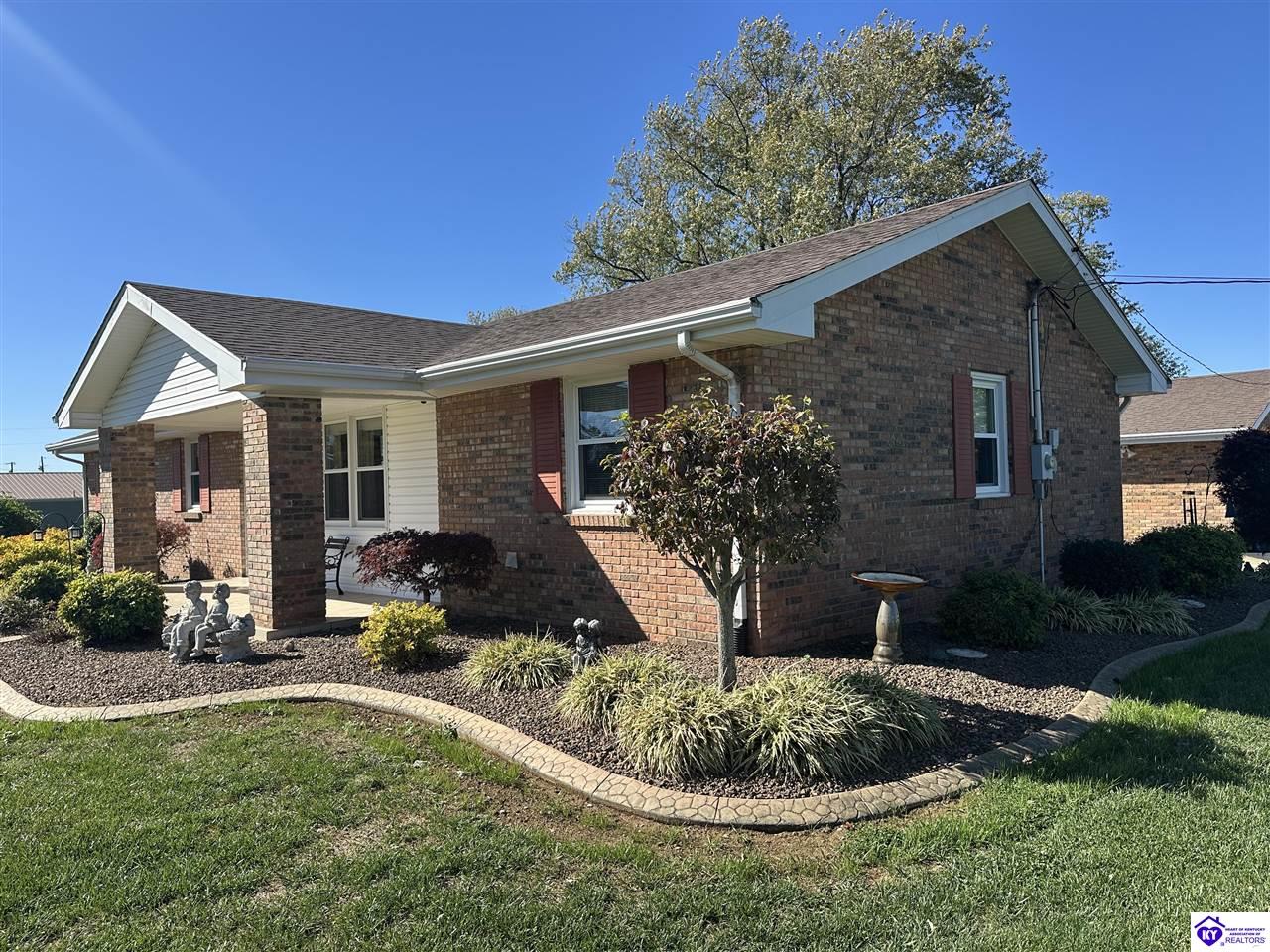 148 Red Fern RoadCampbellsville,&nbsp;KY&nbsp;42718