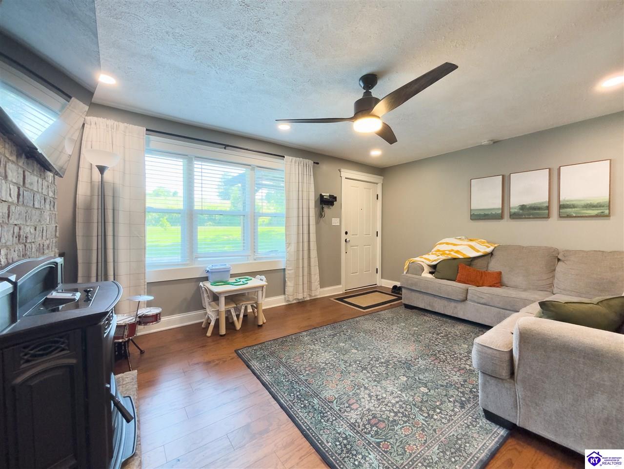 1491 Hanging Rock Road Leitchfield, KY 42754 #3