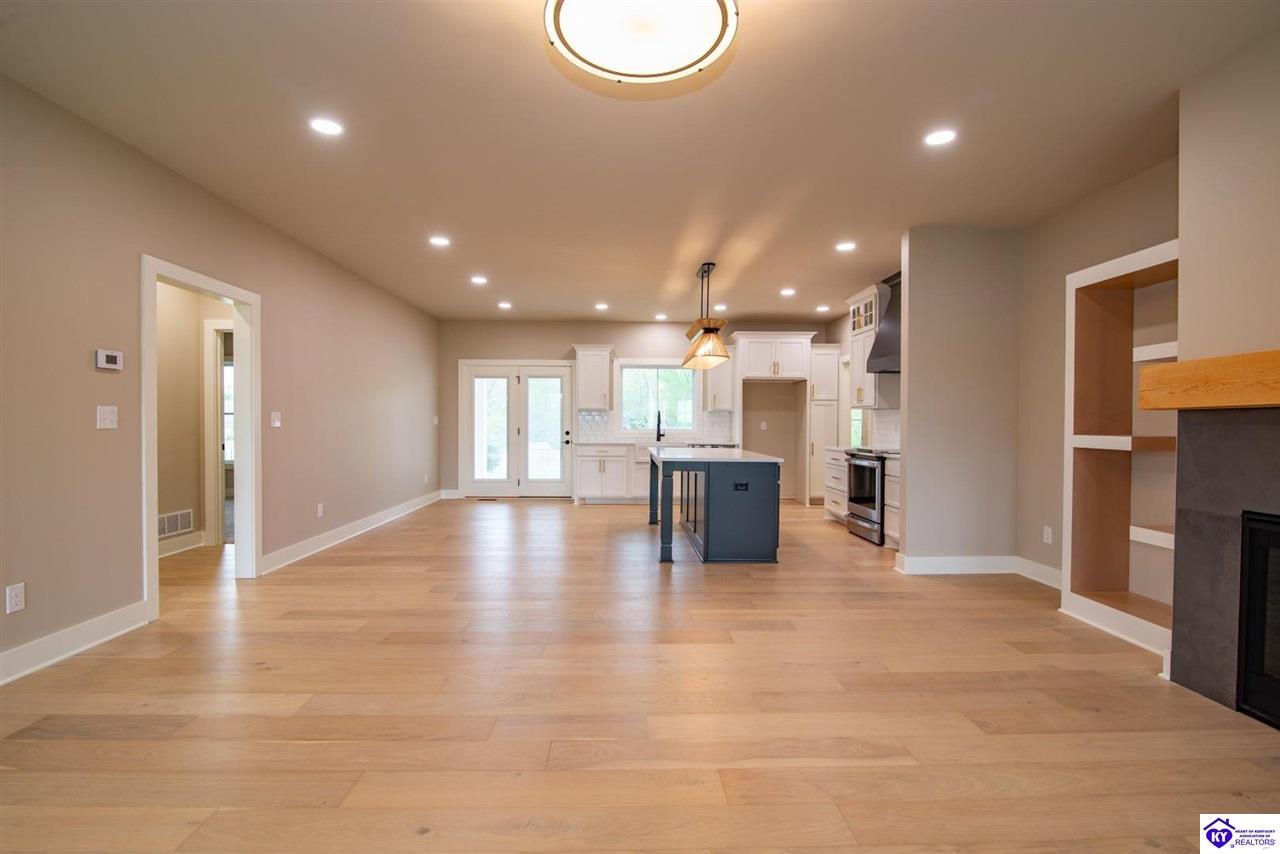 201 Reelfoot Drive Elizabethtown, KY 42701 #3