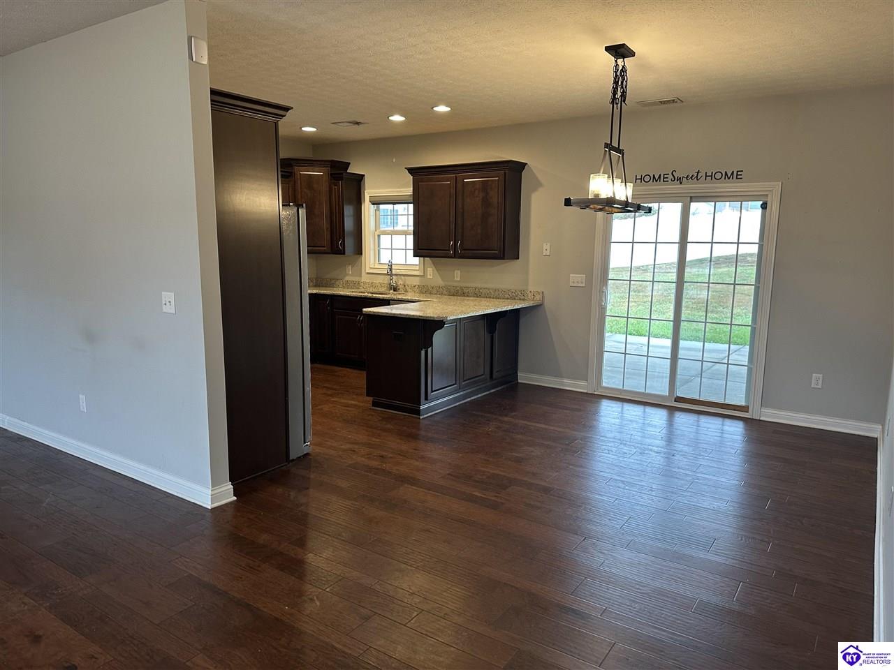 203 Butterfield Drive Elizabethtown, KY 42701 #3