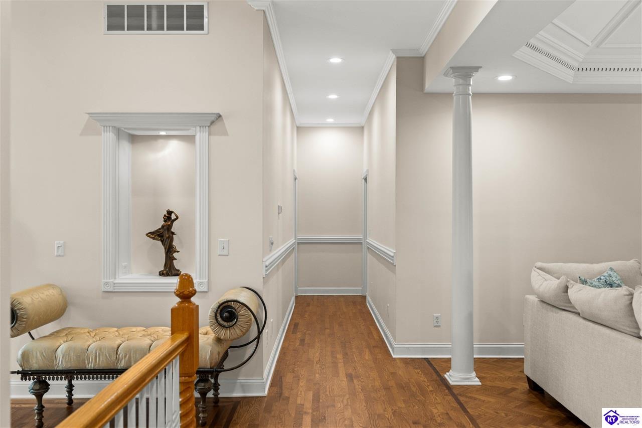 707 Foxfire Road Elizabethtown, KY 42701 #2