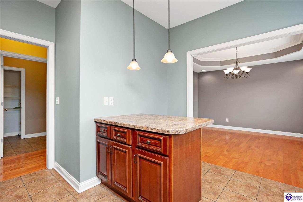 672 Wind Brook Drive Elizabethtown, KY 42701 #3