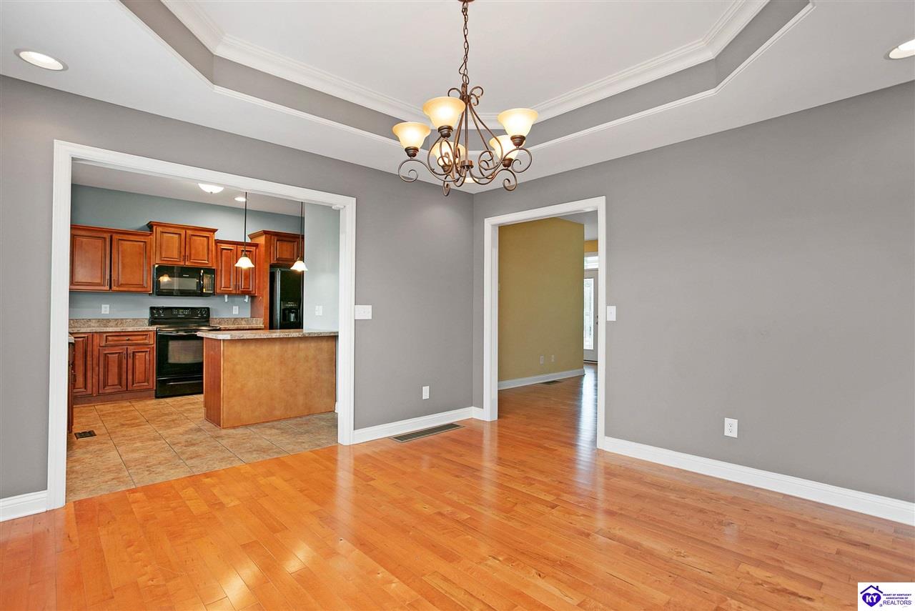 672 Wind Brook Drive Elizabethtown, KY 42701 #4