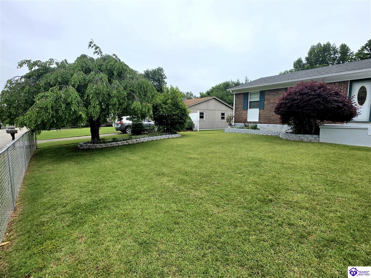 128 Parkside Circle Vine Grove, KY 40175 #1