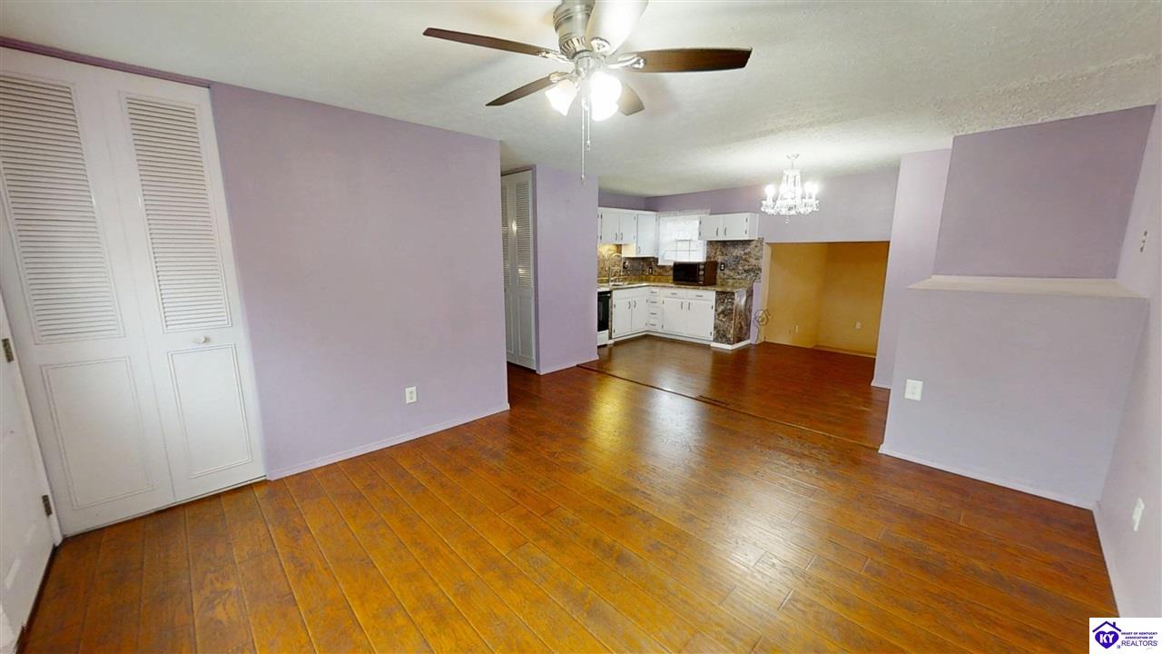 128 Parkside Circle Vine Grove, KY 40175 #3
