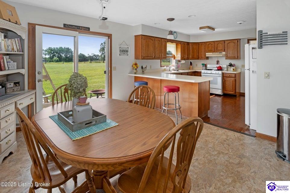 253 Boiling Springs Road Munfordville, KY 42765 #3