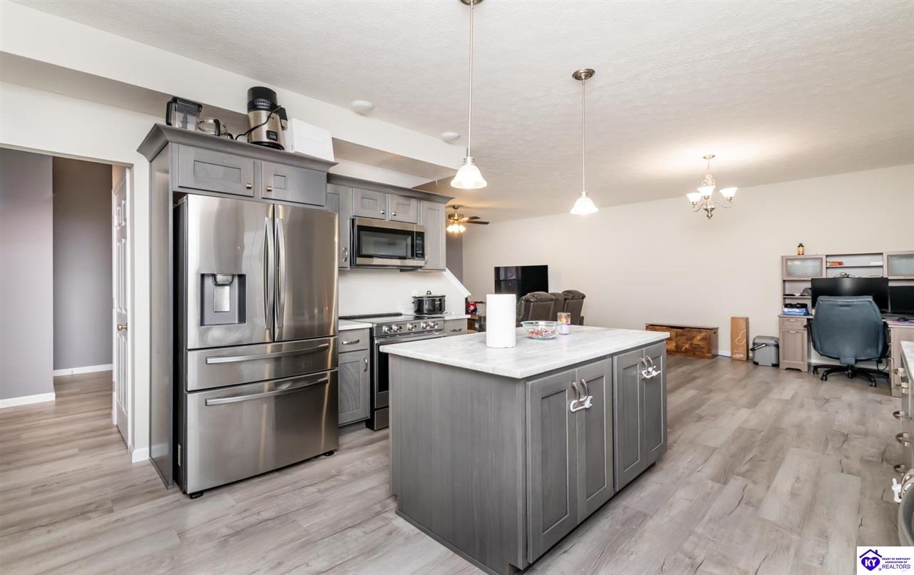 4217 Fairground Road Brandenburg, KY 40108 #4