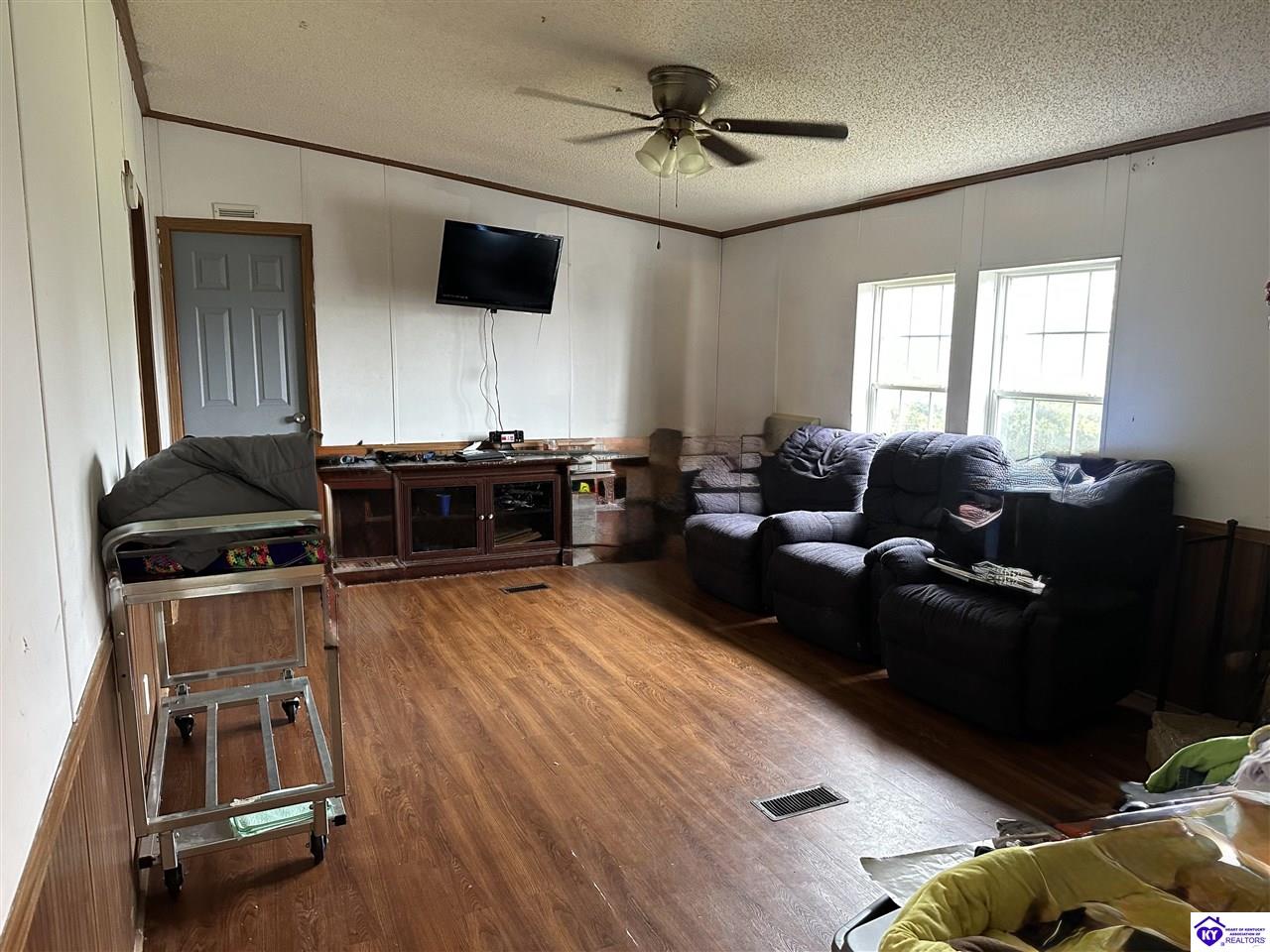 148 Graham Road Campbellsville, KY 42718 #4