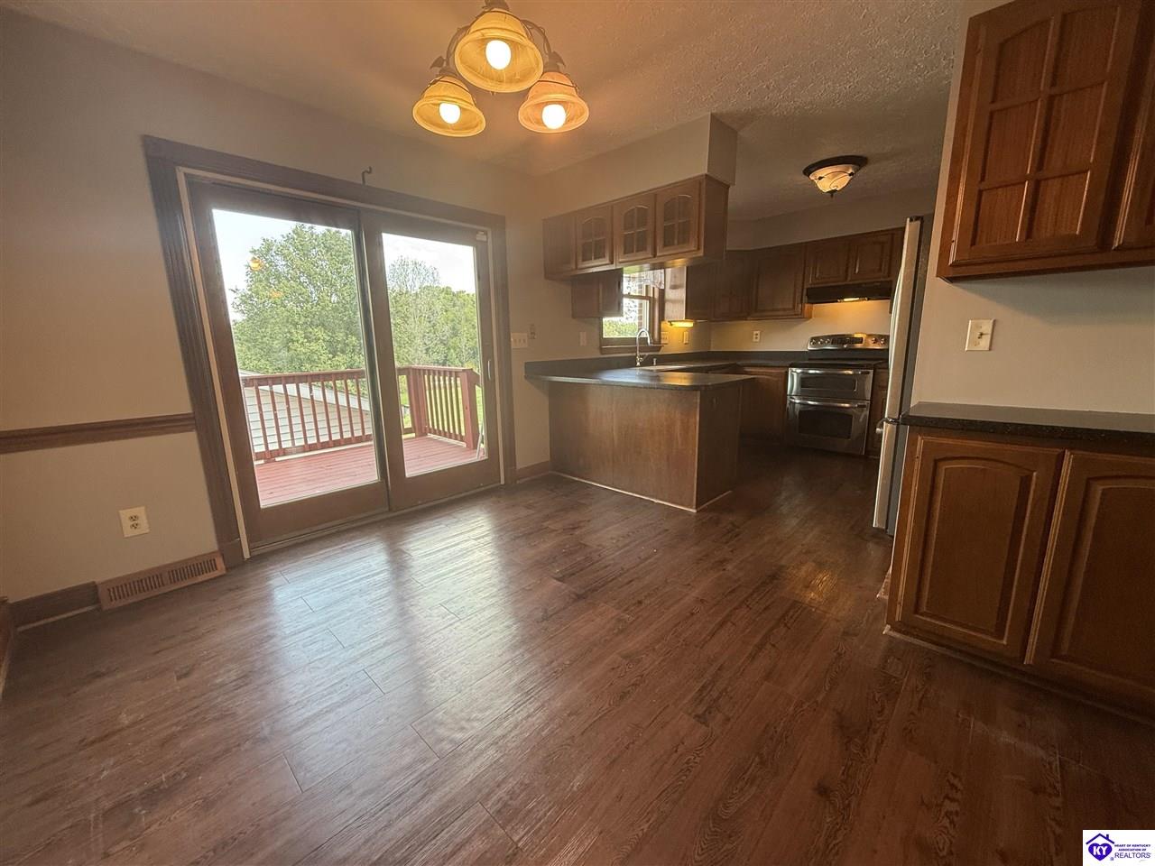 6106 Flaherty Road Vine Grove, KY 40175 #3