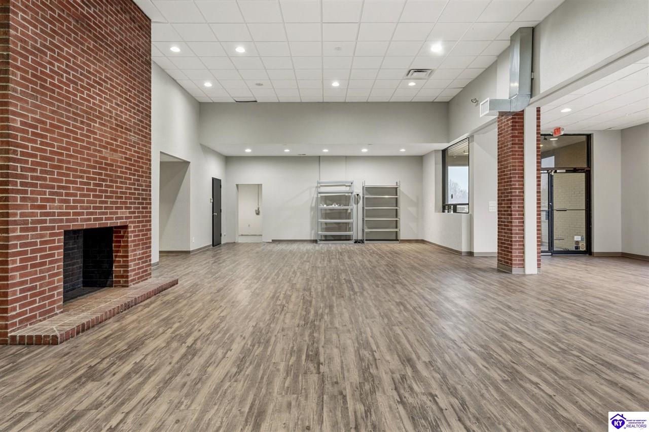 912 N Dixie Avenue Elizabethtown, KY 42701 #2