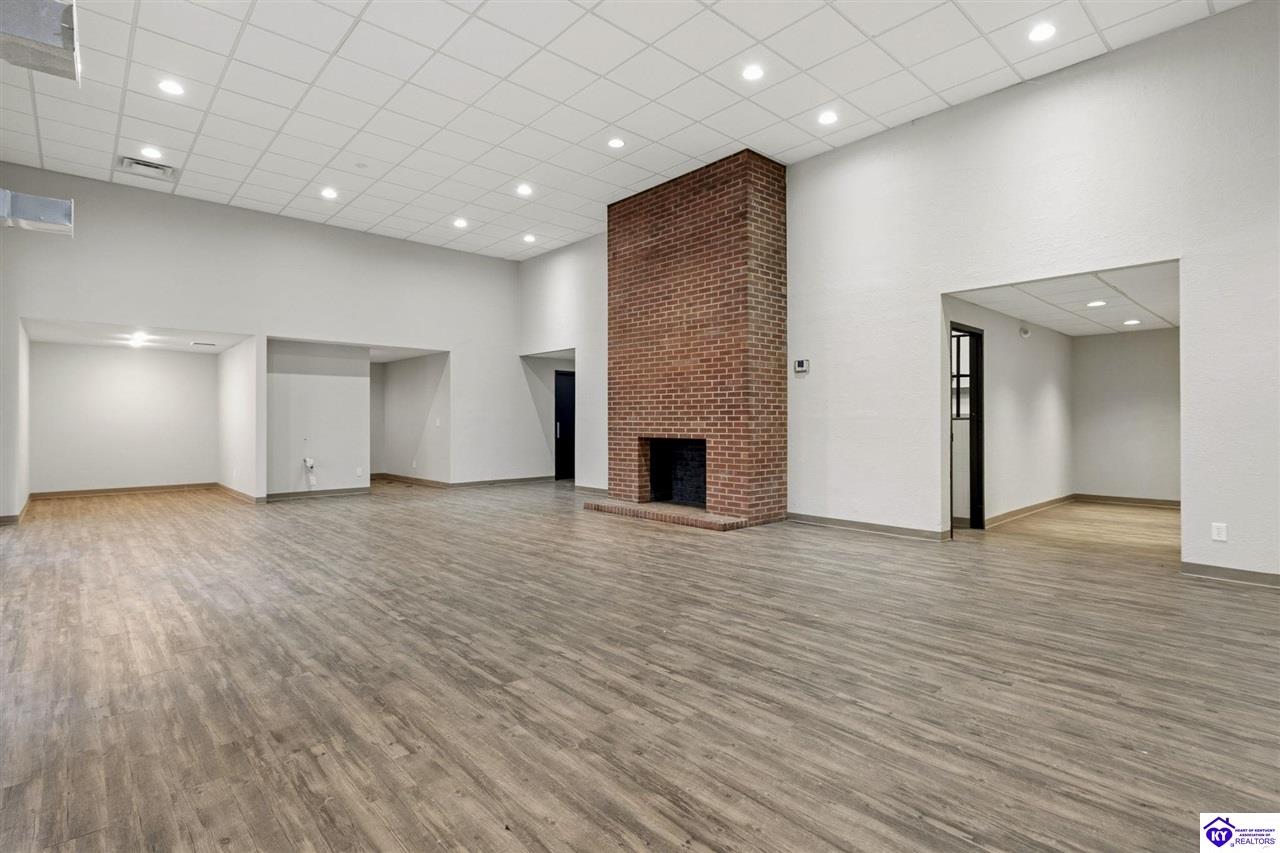 912 N Dixie Avenue Elizabethtown, KY 42701 #3