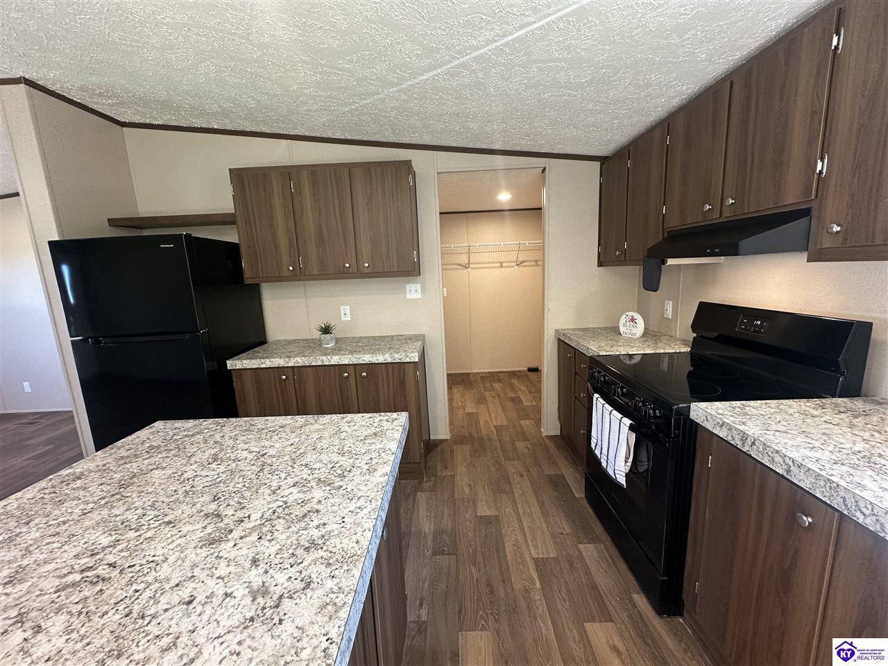 100 N Center Street Irvington, KY 40146 #4