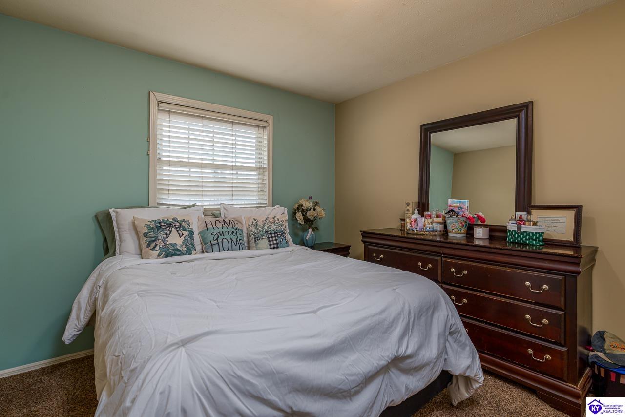 432 Berkley Court Radcliff, KY 40160 #3