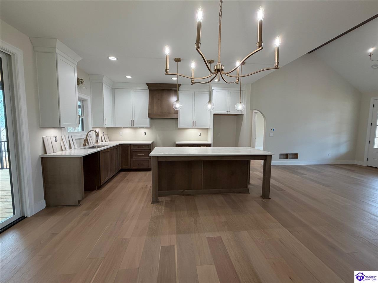 248 Whistling Oaks Boulevard Glendale, KY 42740 #1