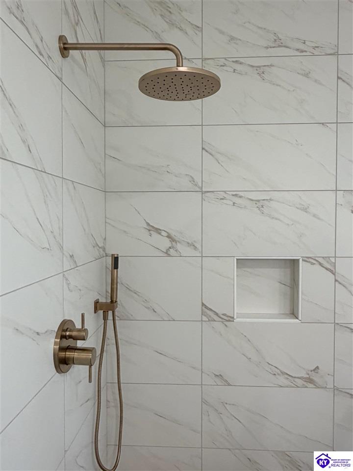 248 Whistling Oaks Boulevard Glendale, KY 42740 #3