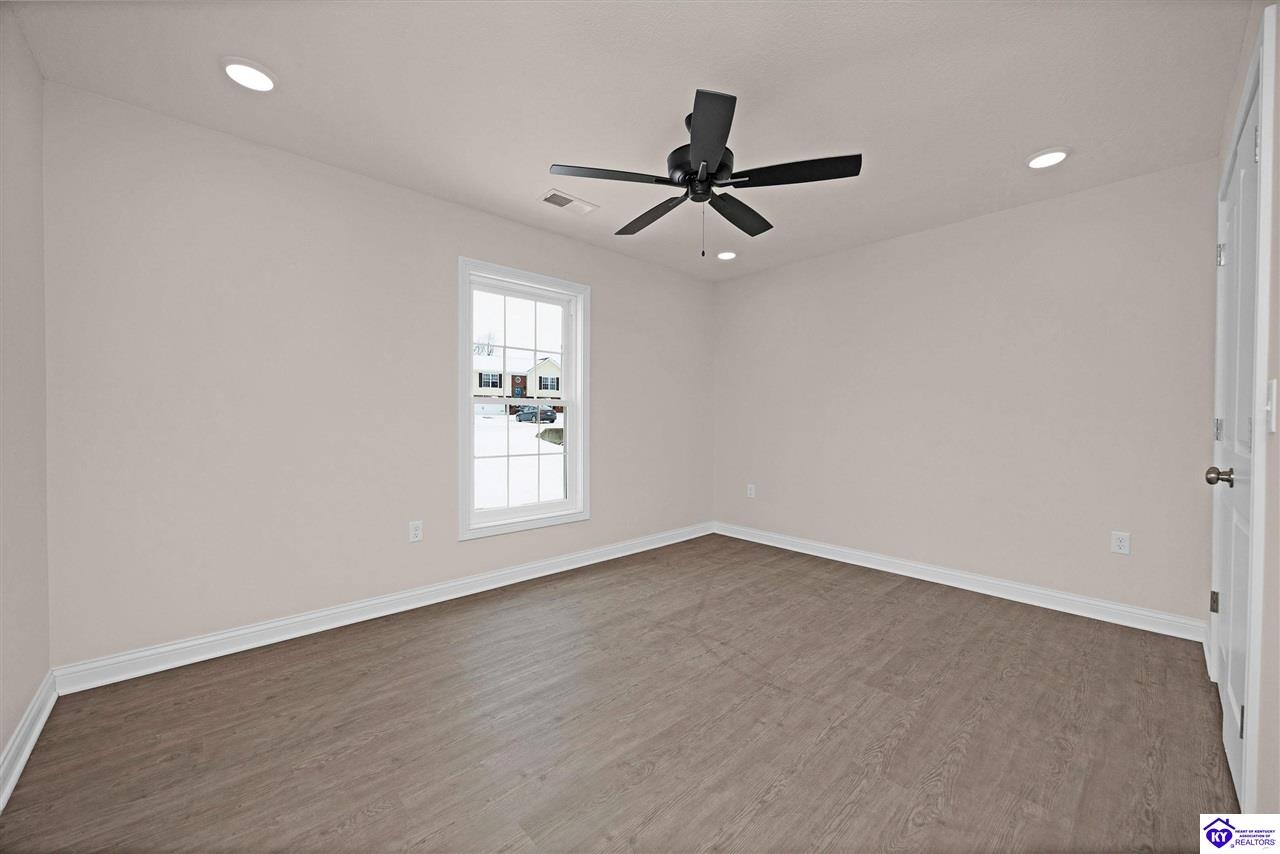 339 Beasley Boulevard Elizabethtown, KY 42701 #4