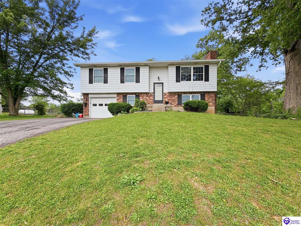 907 Rhonda CourtRadcliff,&nbsp;KY&nbsp;40160