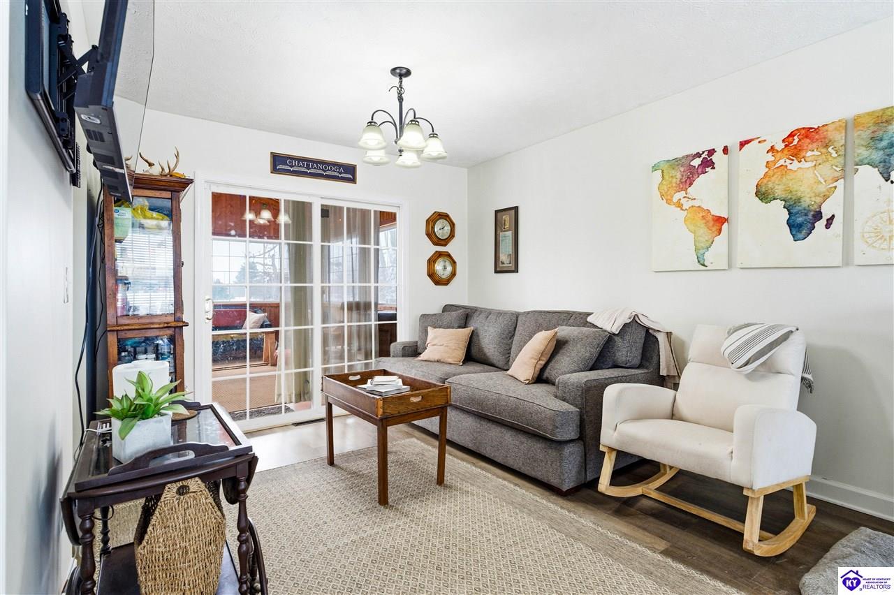 907 Rhonda Court Radcliff, KY 40160 #3