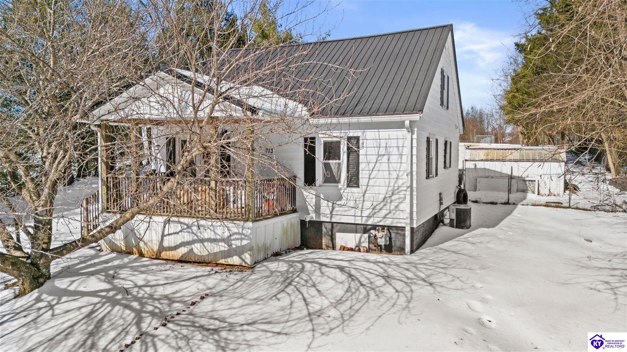 713 St John RoadElizabethtown,&nbsp;KY&nbsp;42701