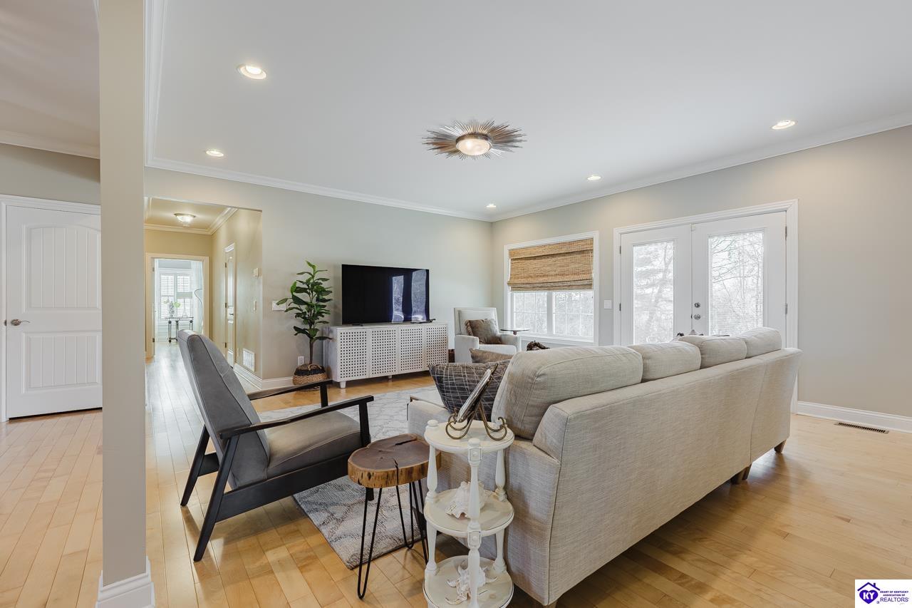 634 El Dorado Drive Elizabethtown, KY 42701 #3