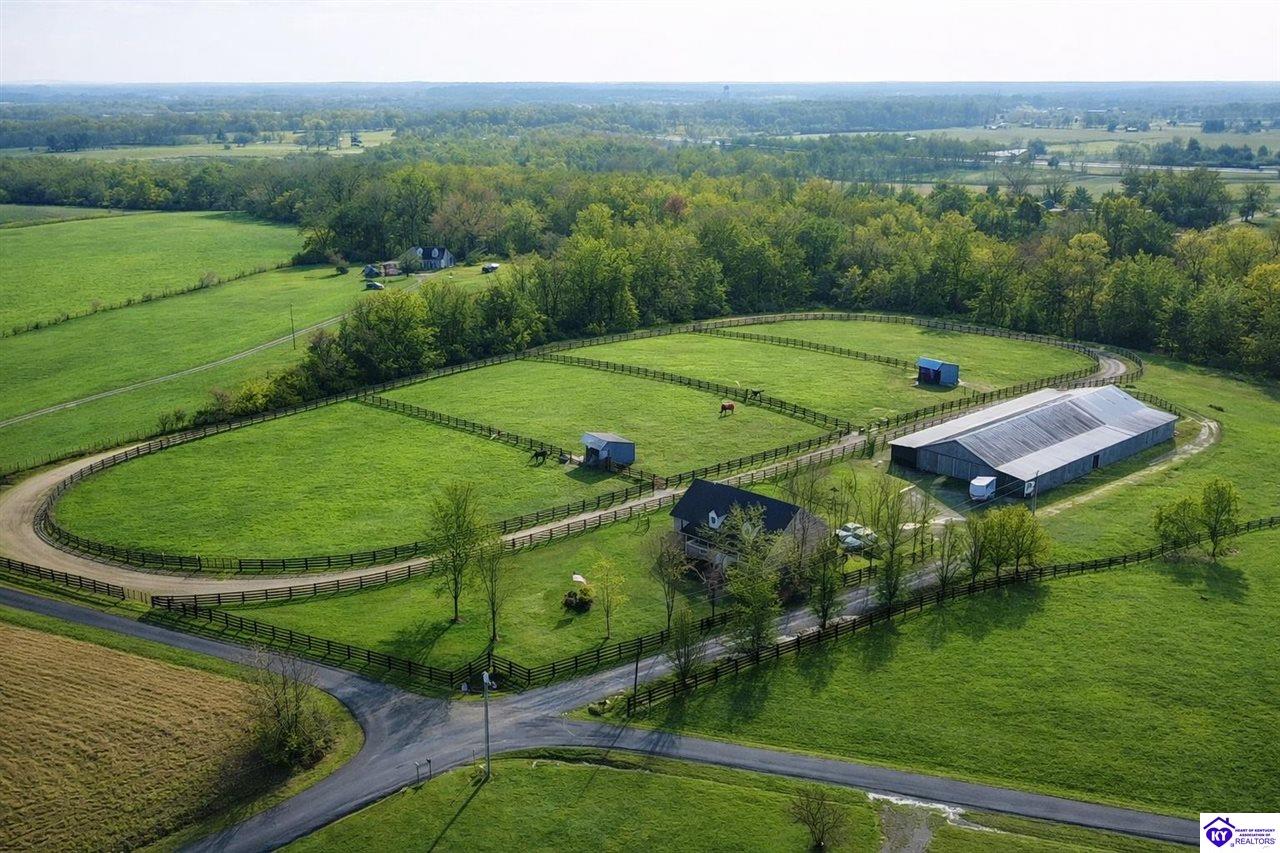 441 Knobview Drive Russell Springs, KY 42642 #1