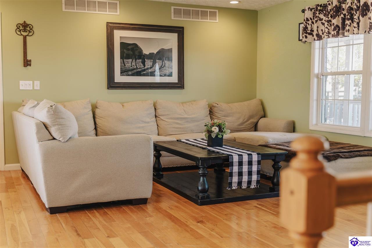 441 Knobview Drive Russell Springs, KY 42642 #2