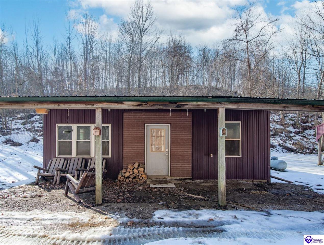 592 Jake Horsley LaneStephensport,&nbsp;KY&nbsp;40170