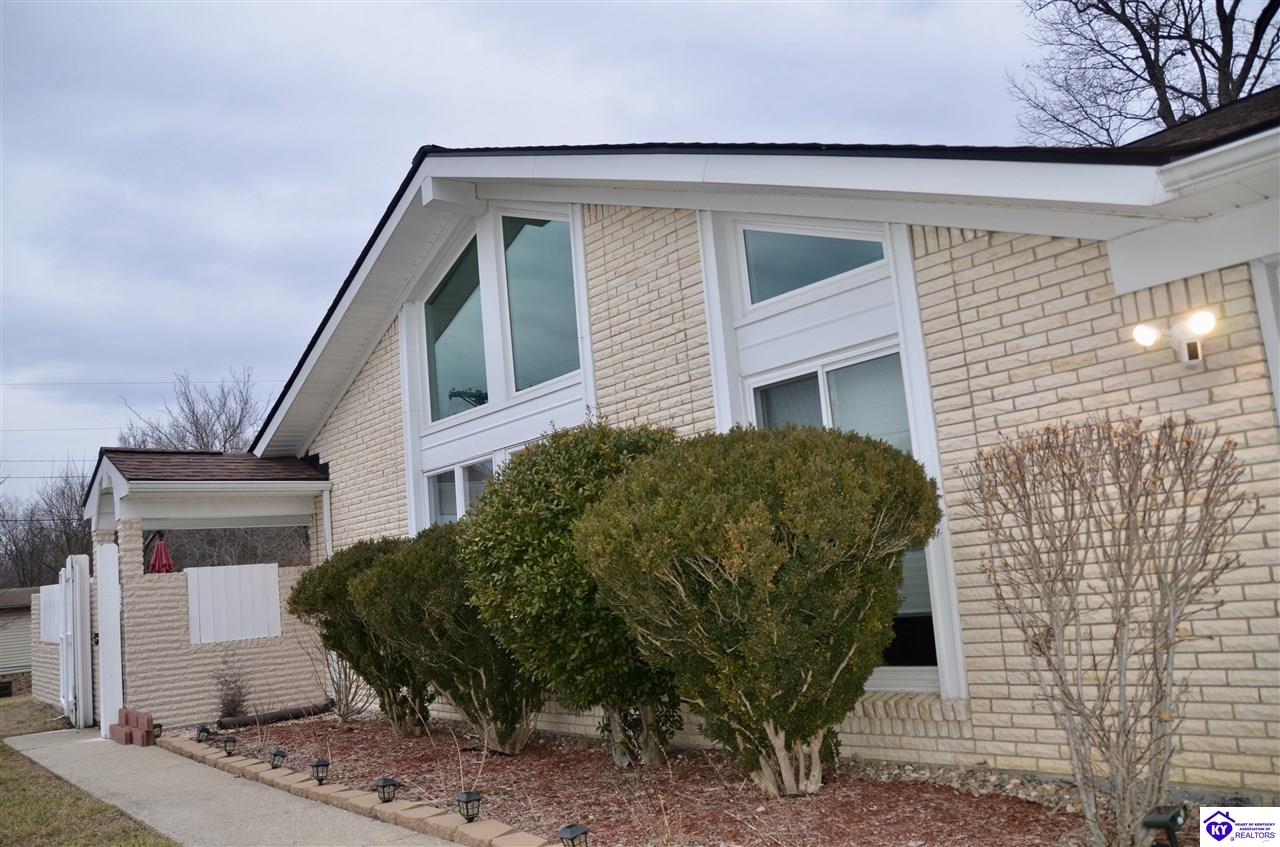 749 Shelby Avenue Radcliff, KY 40160 #1