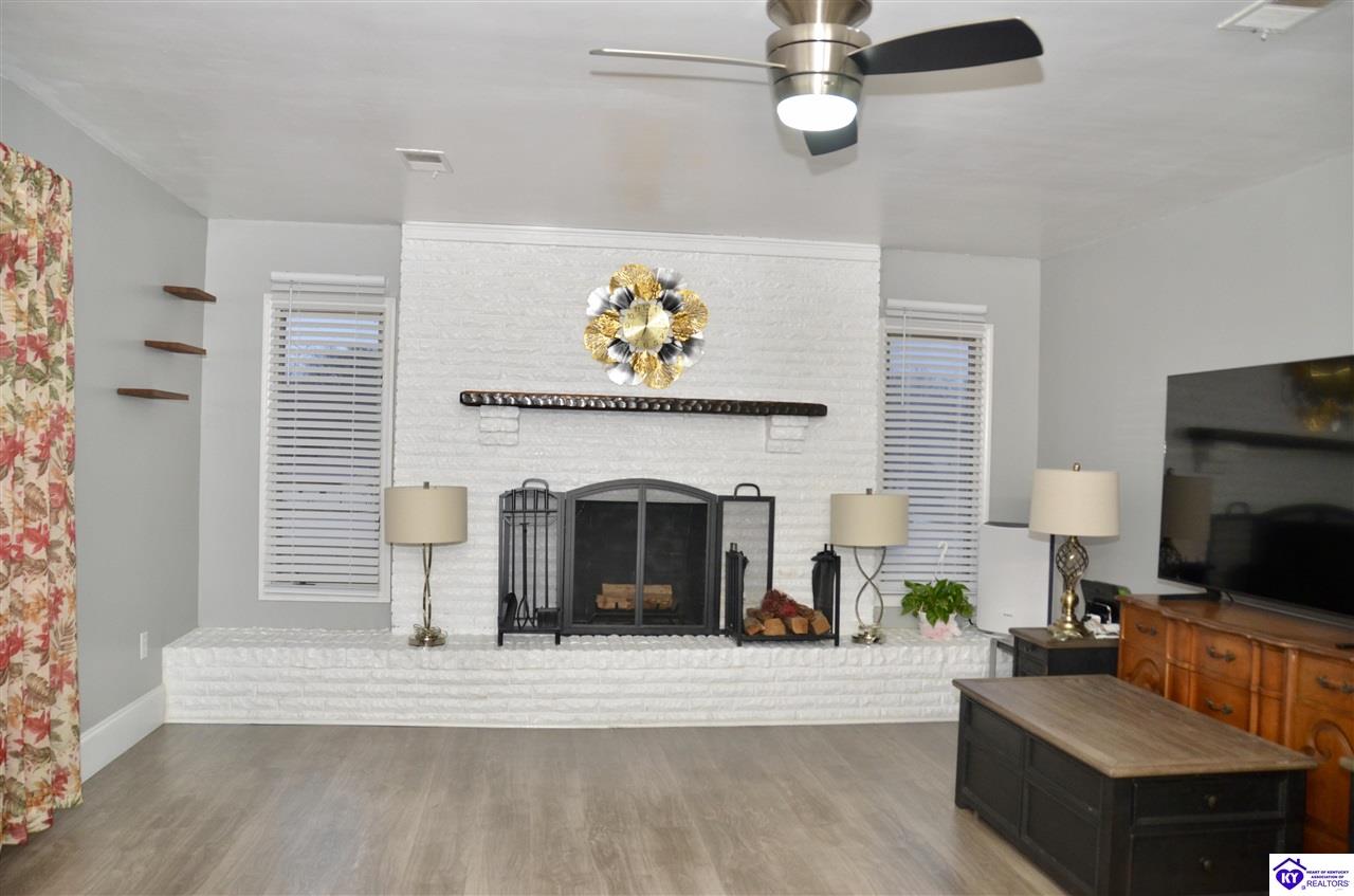 749 Shelby Avenue Radcliff, KY 40160 #4