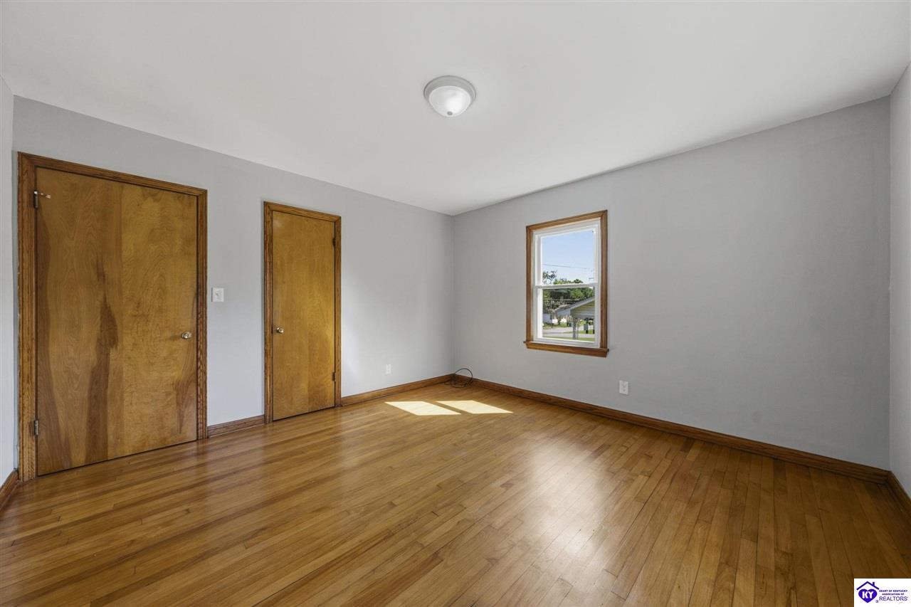 704 McCullum Avenue Elizabethtown, KY 42701 #4