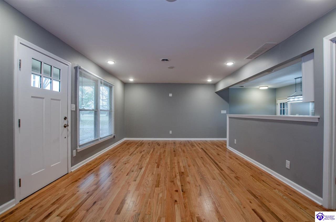 4015 Bardstown Road Elizabethtown, KY 42701 #2