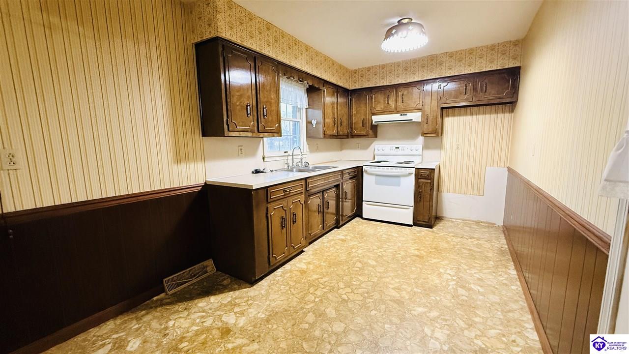138 Long Meadow Drive Greensburg, KY 42743 #3