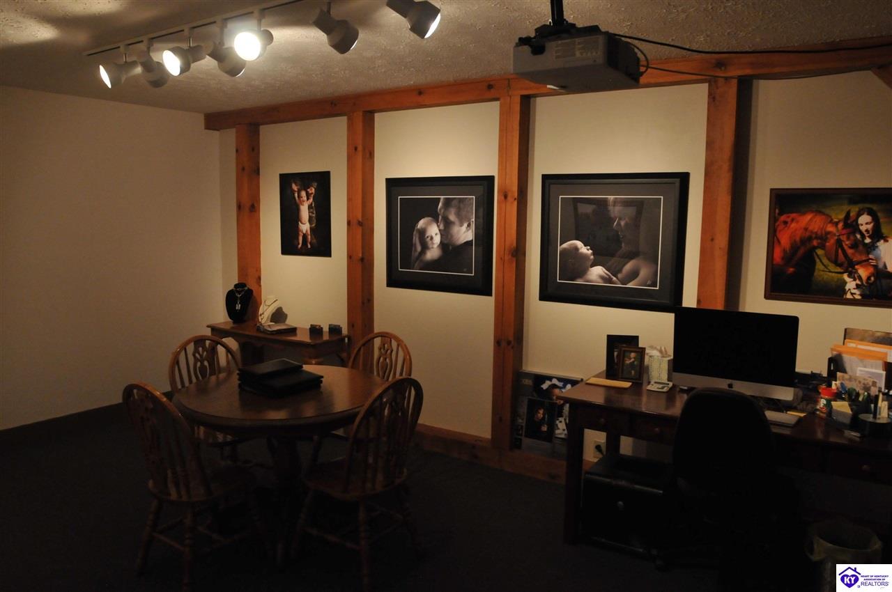 2791 Shepherdsville Road Elizabethtown, KY 42701 #3