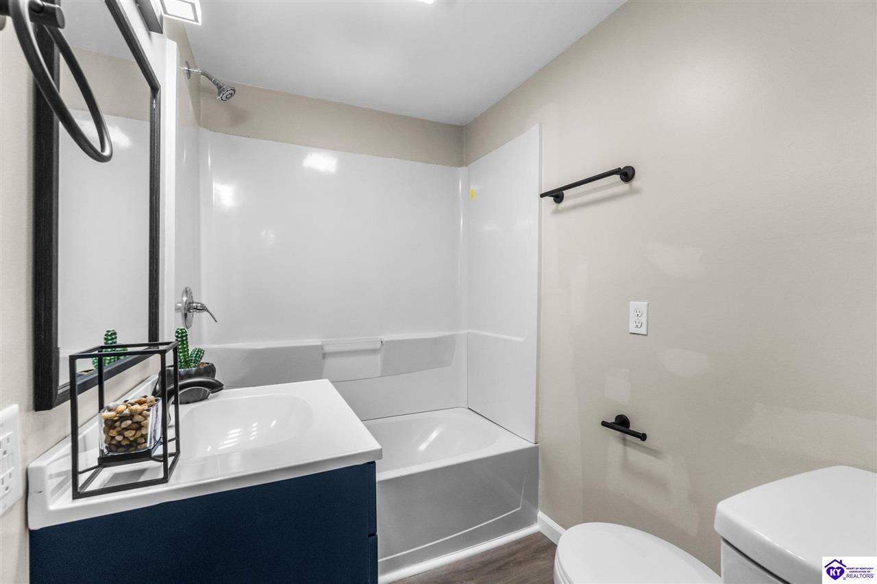 368 Adkins Camp Loop Hudson, KY 40145 #3