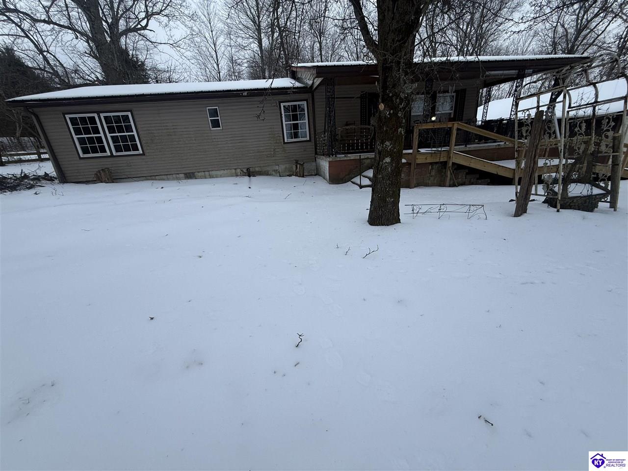 1669 N Grandview Church RoadCecilia,&nbsp;KY&nbsp;42724