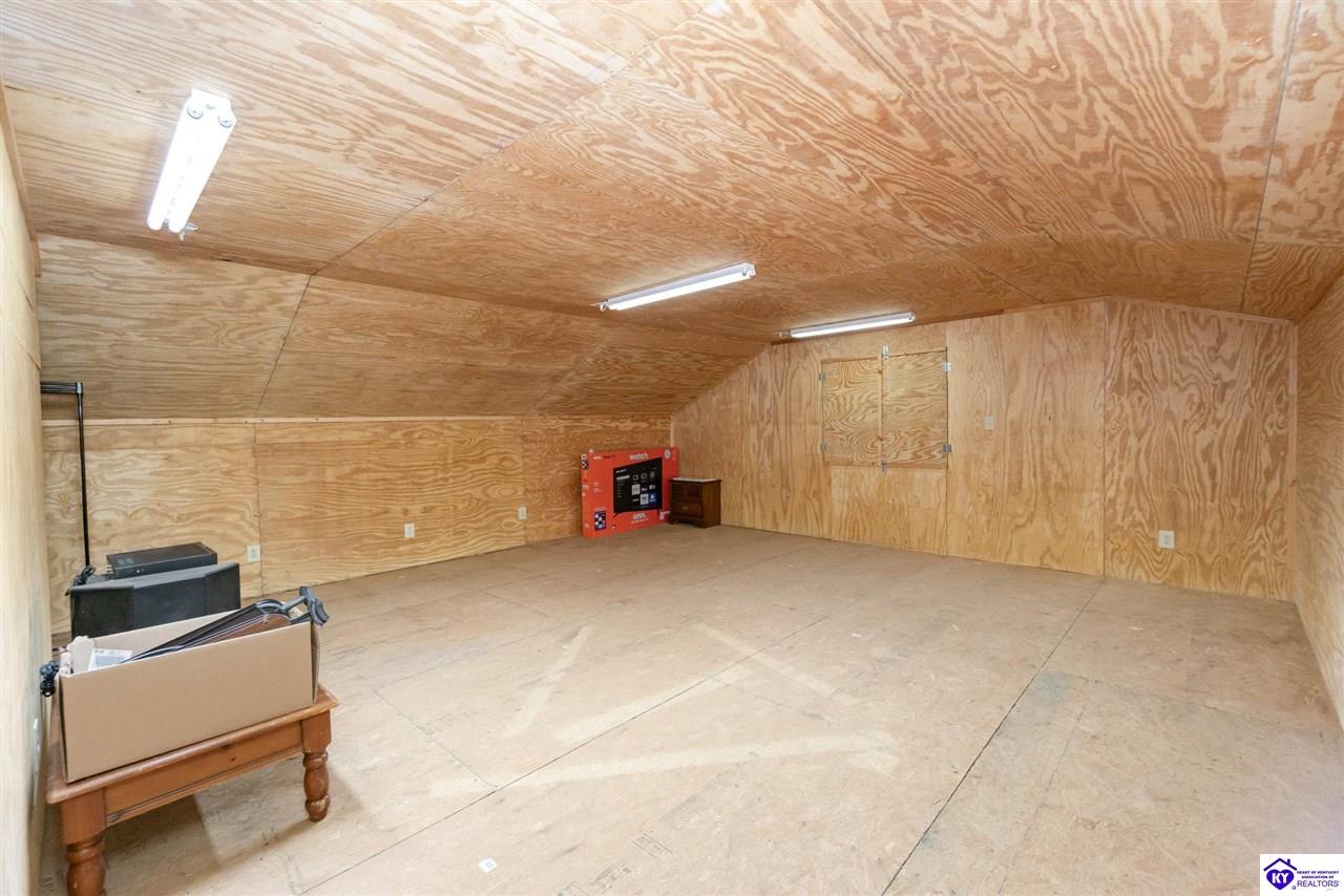 33 Elmwood Drive Clarkson, KY 42726 #4