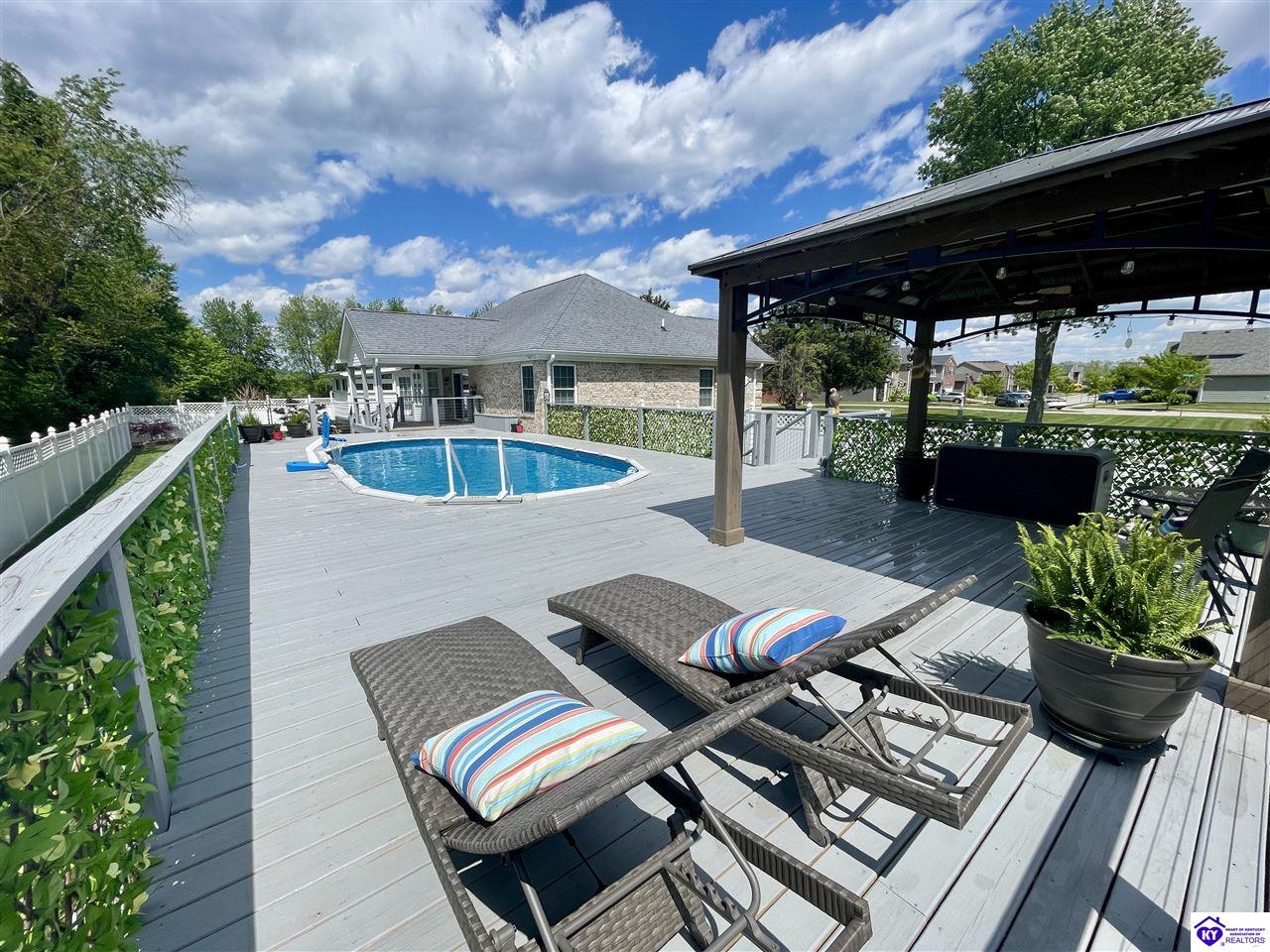 12108 Sentimental Lane Louisville, KY 40229 #1