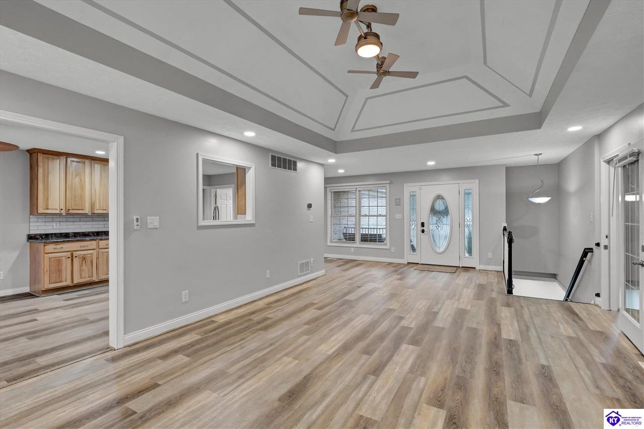 12108 Sentimental Lane Louisville, KY 40229 #4