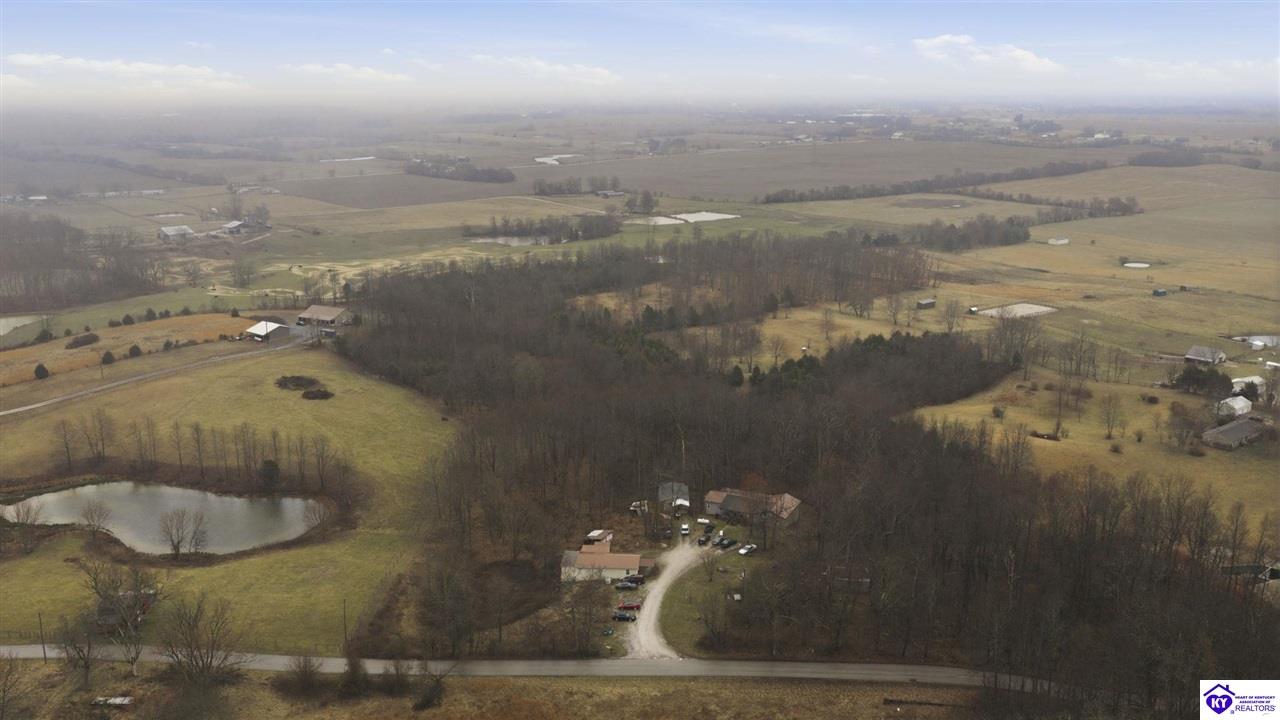 1401 Walter Reed Road Hodgenville, KY 42748 #2