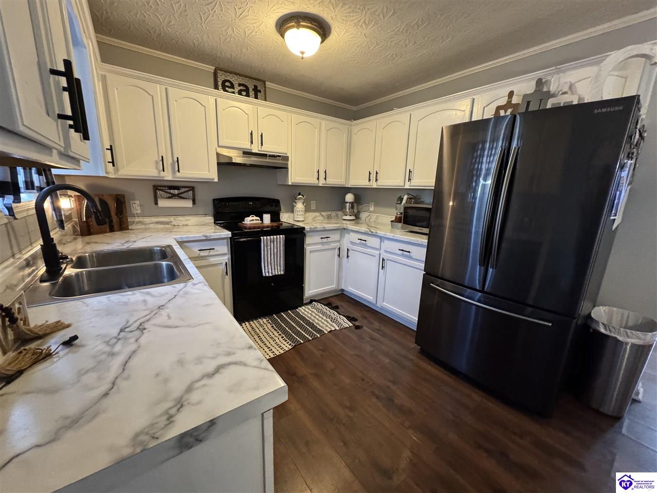 635 Bomar Street Hardinsburg, KY 40143 #3