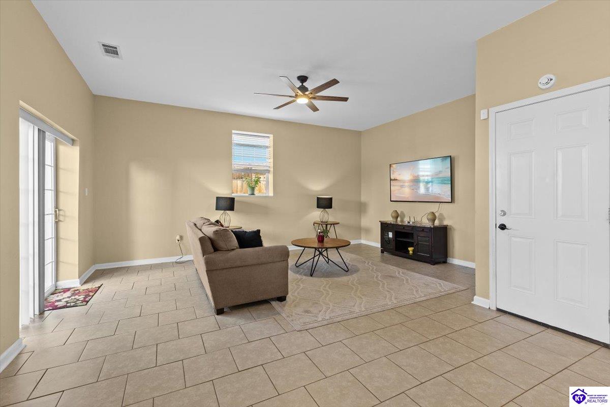 103 Holiday Court Elizabethtown, KY 42701 #1