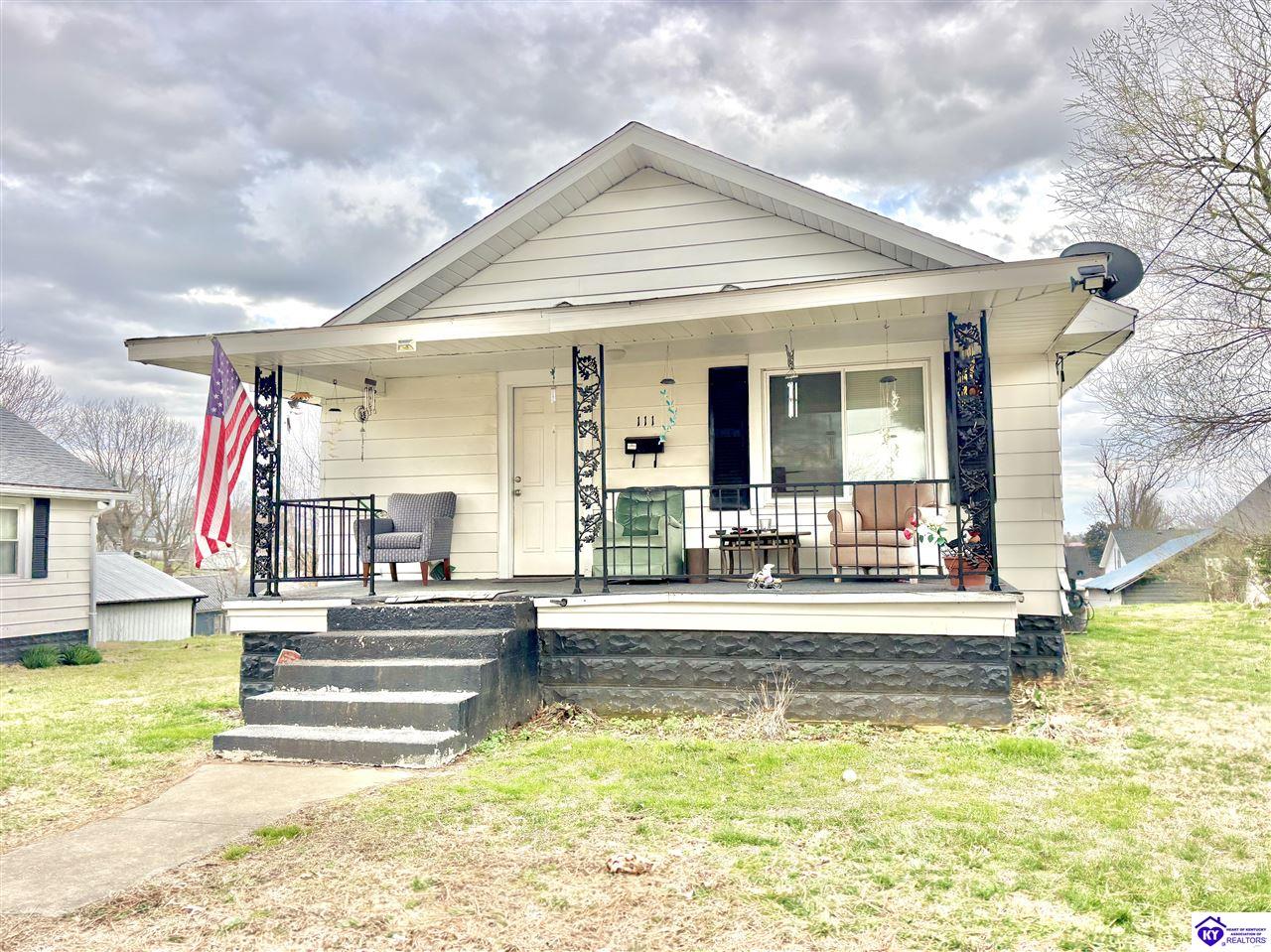 111 Howell StreetCampbellsville,&nbsp;KY&nbsp;42718