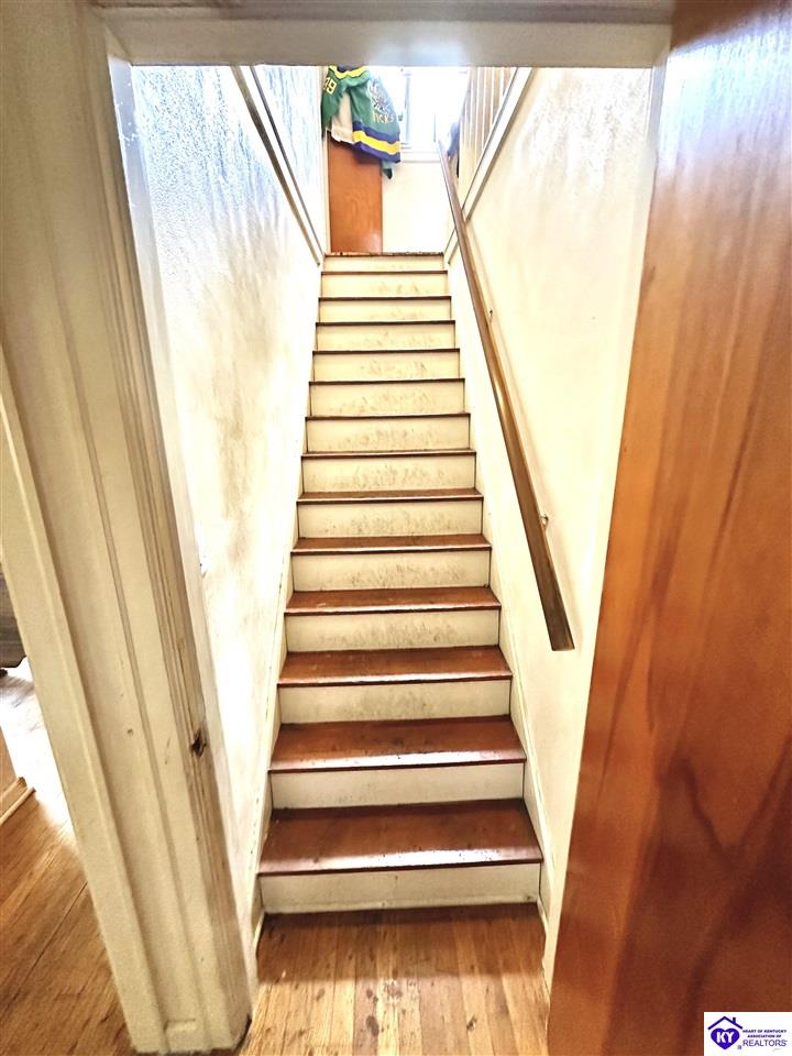 124 Gowdy Street Campbellsville, KY 42718 #4