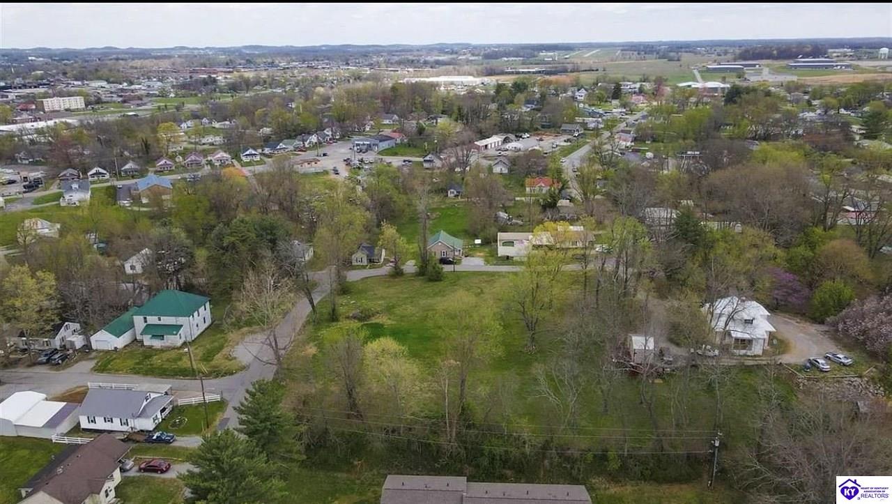 137 Coppock Street Campbellsville, KY 42718 #4