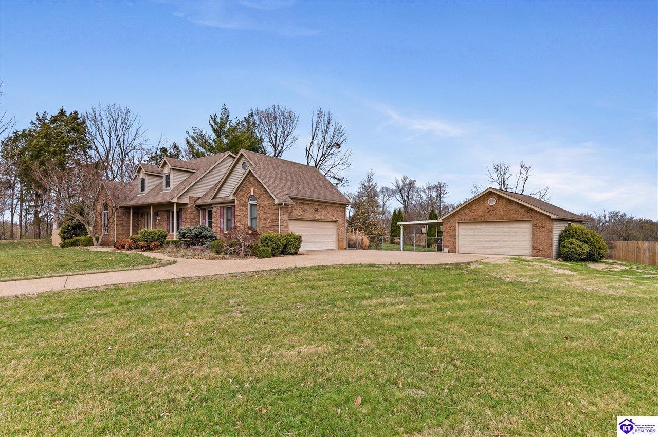 373 Blue Ash DriveShepherdsville,&nbsp;KY&nbsp;40165
