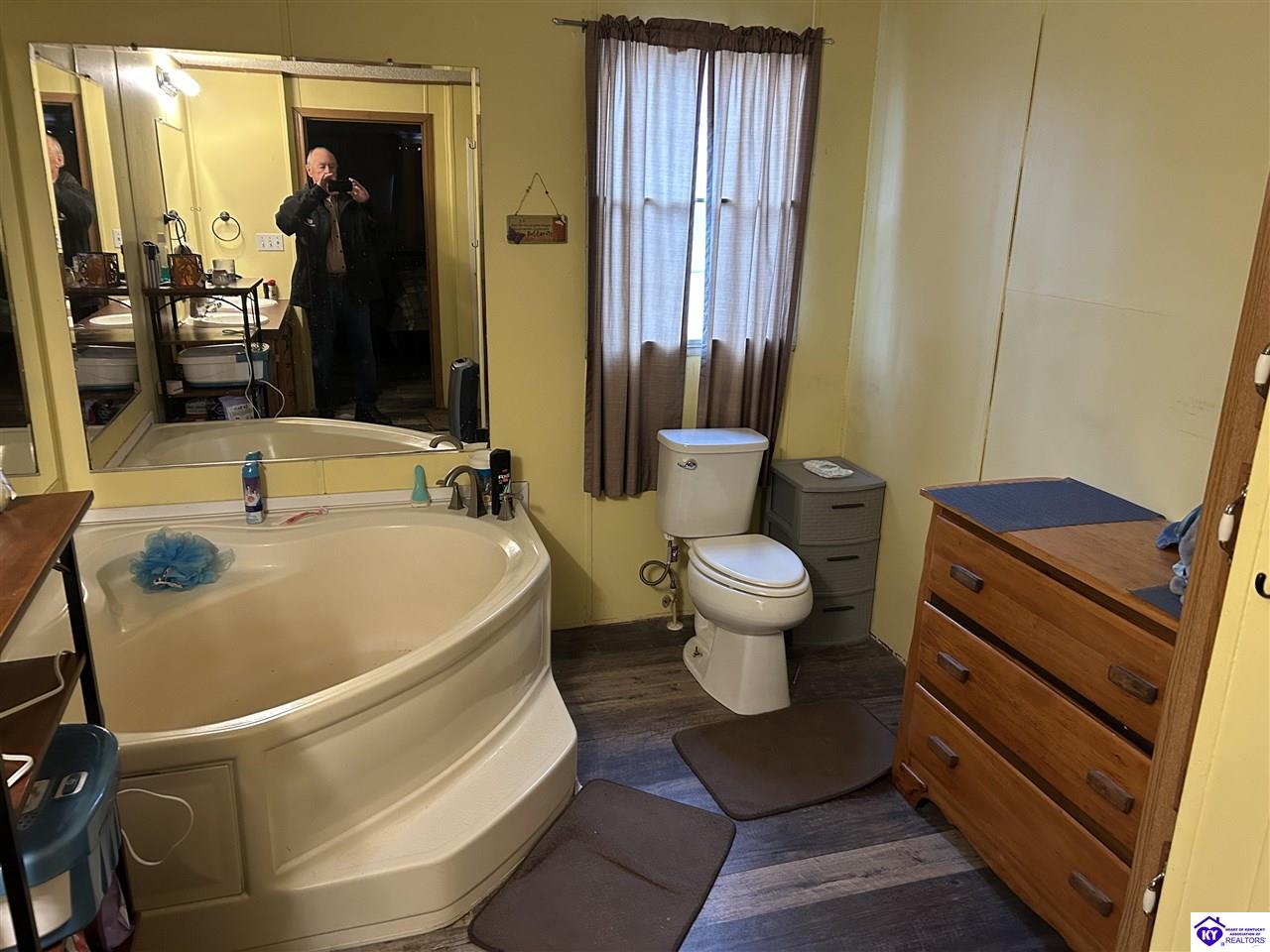 880 Dishman Cemetery Road Hardyville, KY 42746 #1