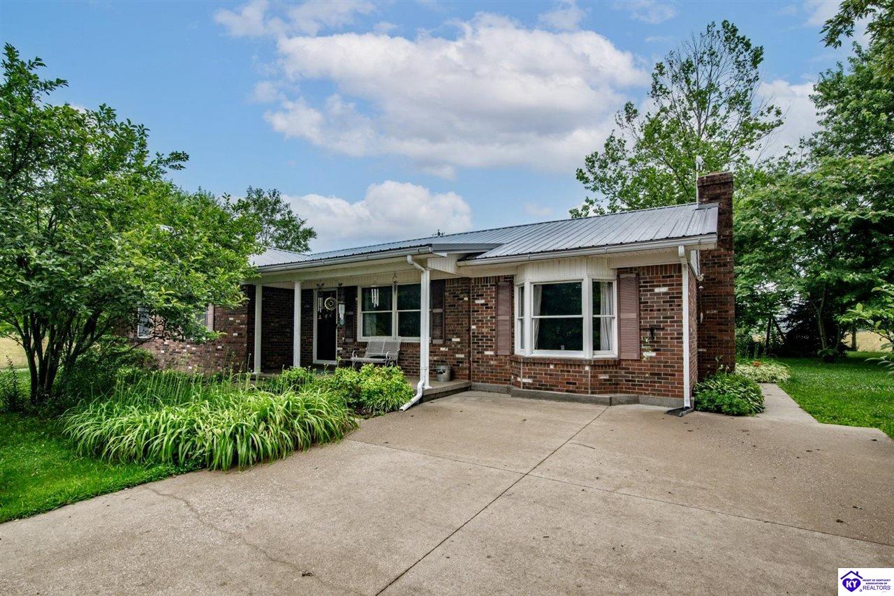 307 Howevalley RoadCecilia,&nbsp;KY&nbsp;42724