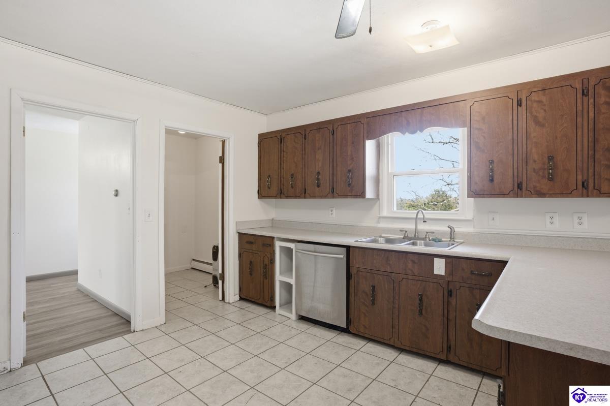 694 N Logsdon Parkway Radcliff, KY 40160 #3